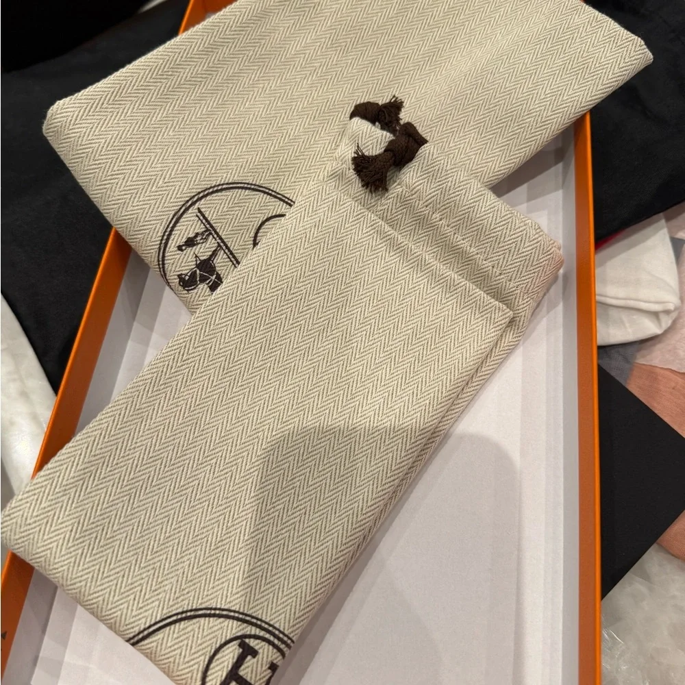 Brand New Hermes Rivage Sandals size 38 - Picture 4 of 4
